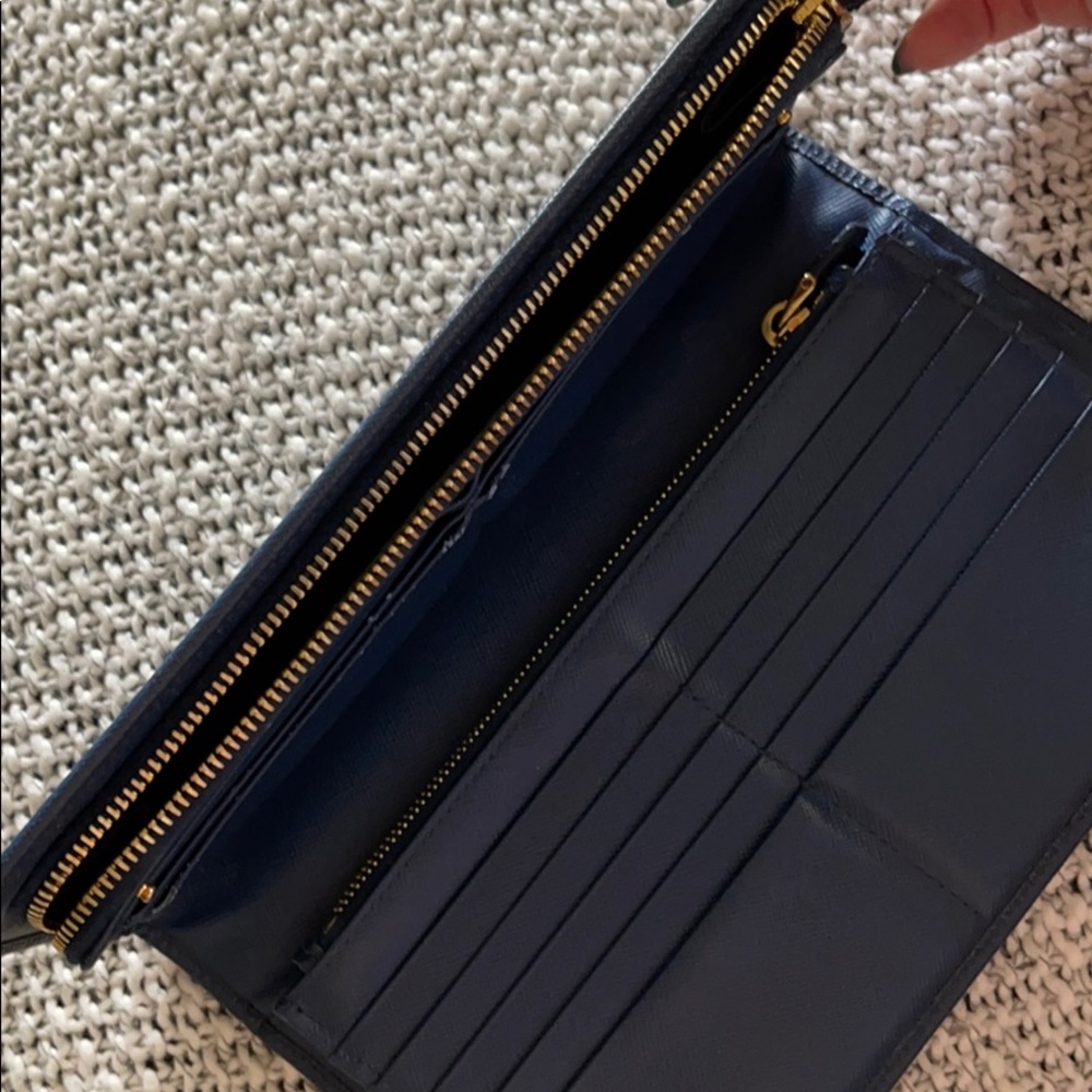 PRADA travel wallet - Picture 4 of 16